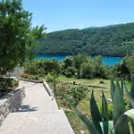 Appartamento Dina By Interhome